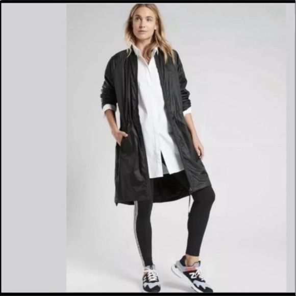 Athleta Jacket Summit Insulated Parka, Black Medium Athleisure Layering Workout - Picture 1 of 16